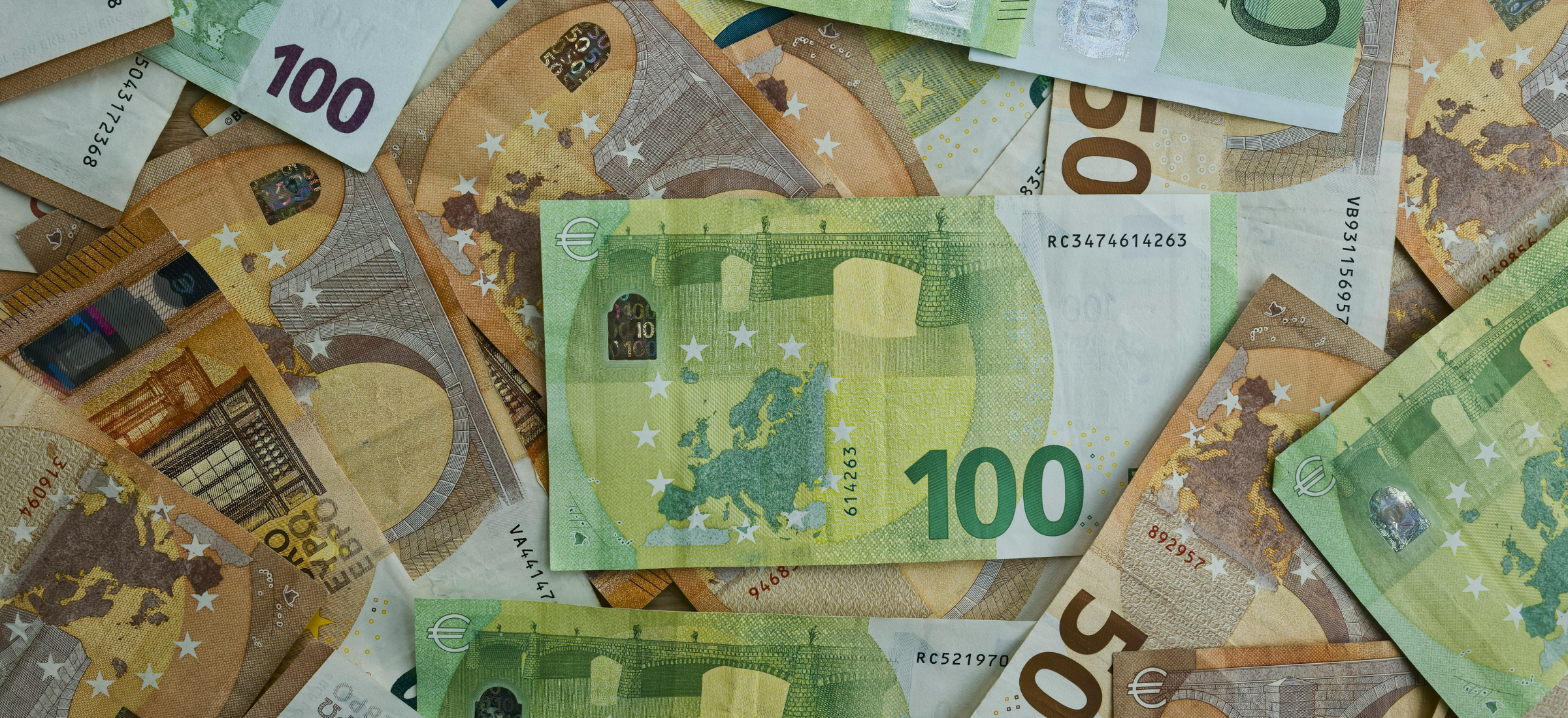 VOULOIR PLUS D&rsquo;ARGENT… SANS SE JUSTIFIER, NI SE COMPARER