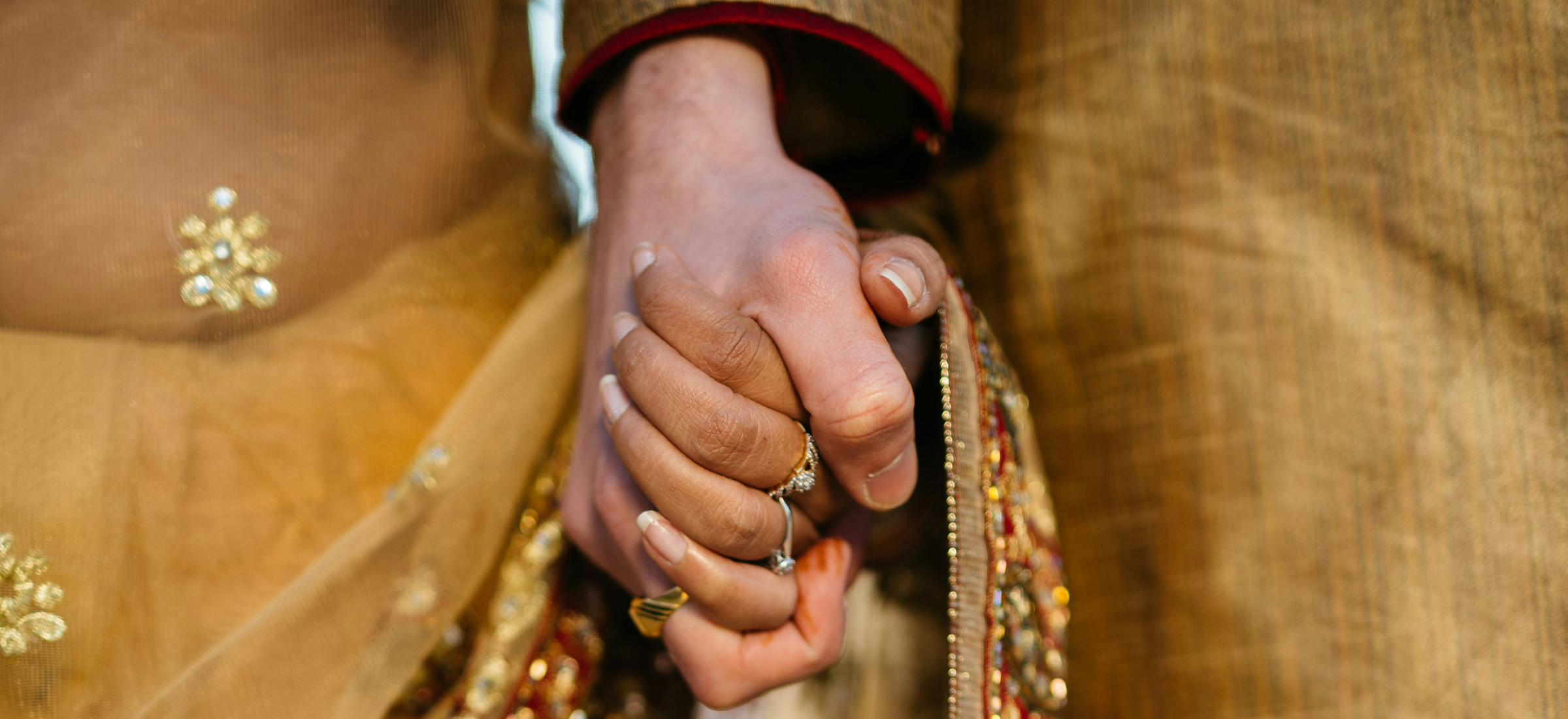 GAGNER PLUS QUE SON HOMME… POURQUOI CELA BOUSCULE AUTANT LES CODES !?